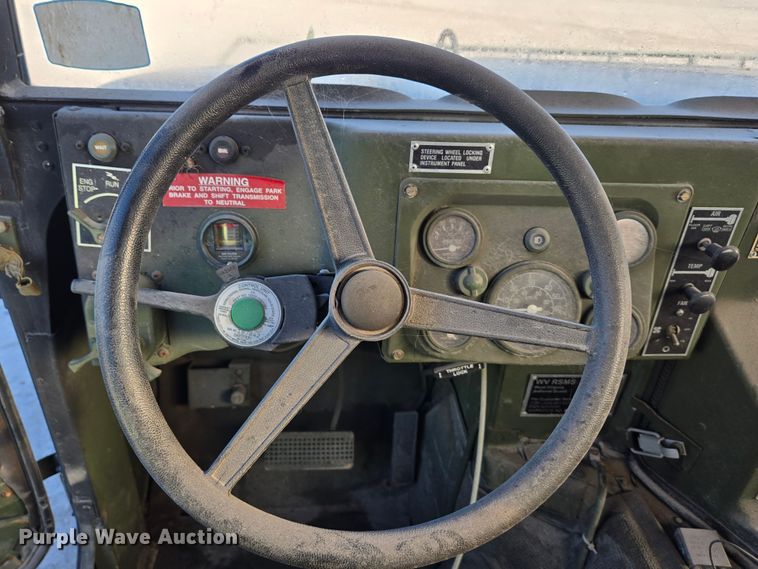 image for item YA0331 1985 AM General M998 HMMWV 