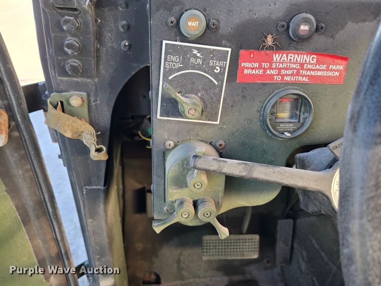 image for item YA0331 1985 AM General M998 HMMWV 