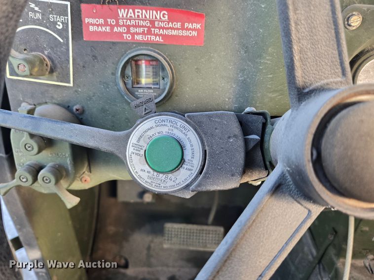 image for item YA0331 1985 AM General M998 HMMWV 