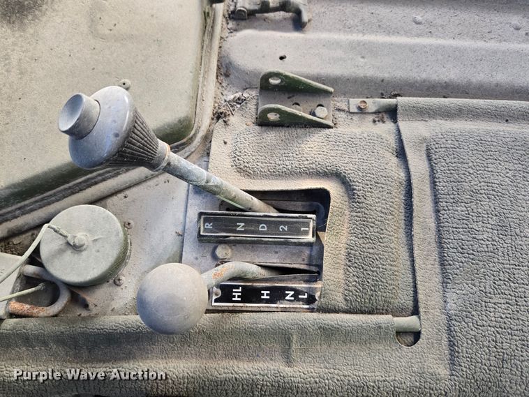 image for item YA0331 1985 AM General M998 HMMWV 