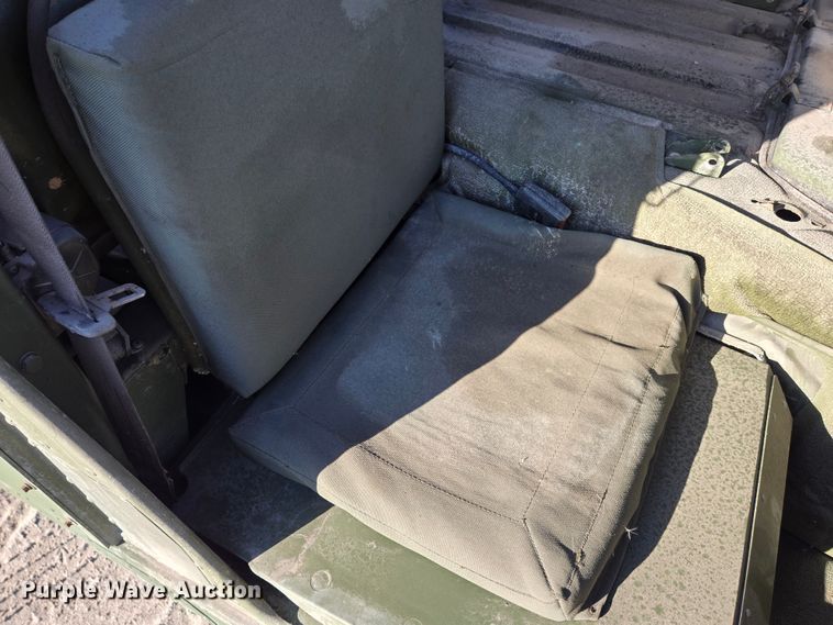 image for item YA0331 1985 AM General M998 HMMWV 