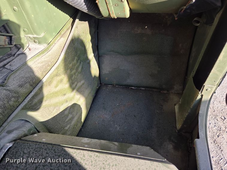 image for item YA0331 1985 AM General M998 HMMWV 