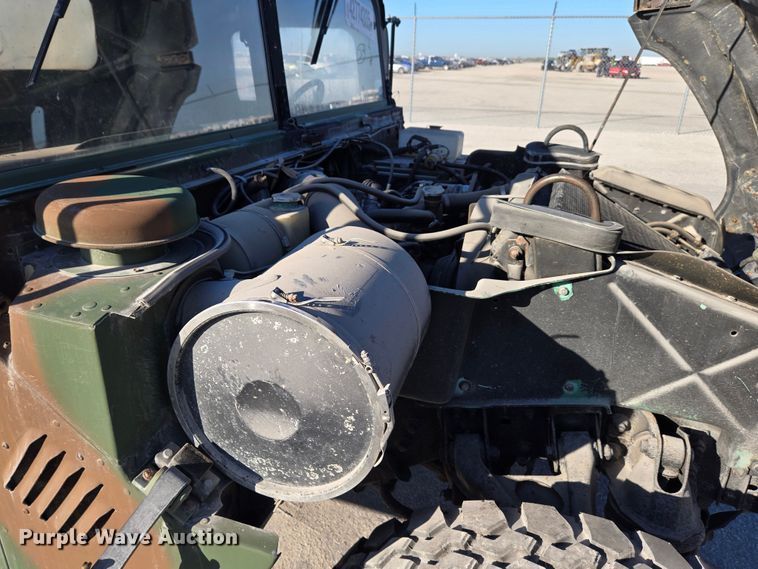 image for item YA0331 1985 AM General M998 HMMWV 