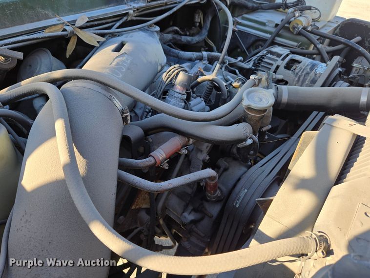 image for item YA0331 1985 AM General M998 HMMWV 