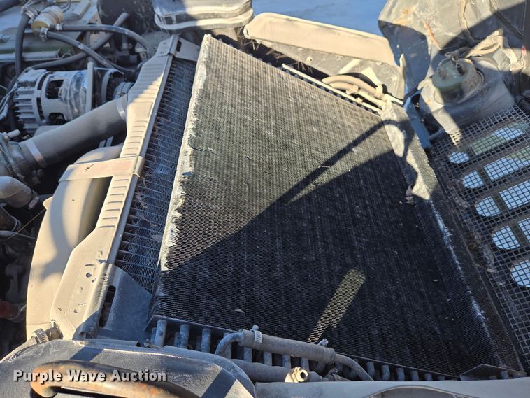 image for item YA0331 1985 AM General M998 HMMWV 