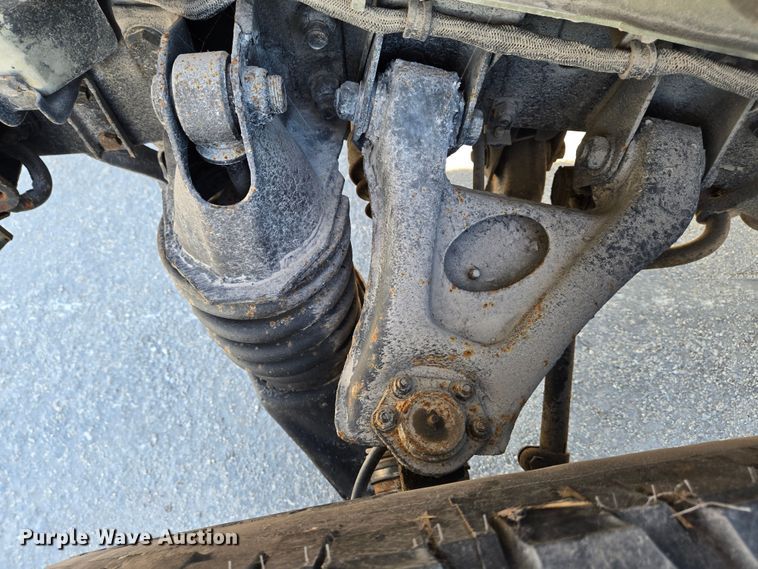 image for item YA0331 1985 AM General M998 HMMWV 