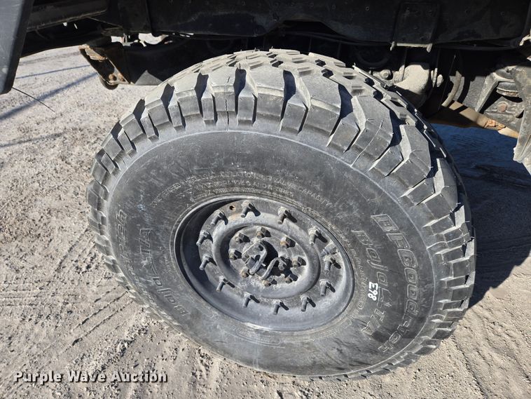 image for item YA0331 1985 AM General M998 HMMWV 