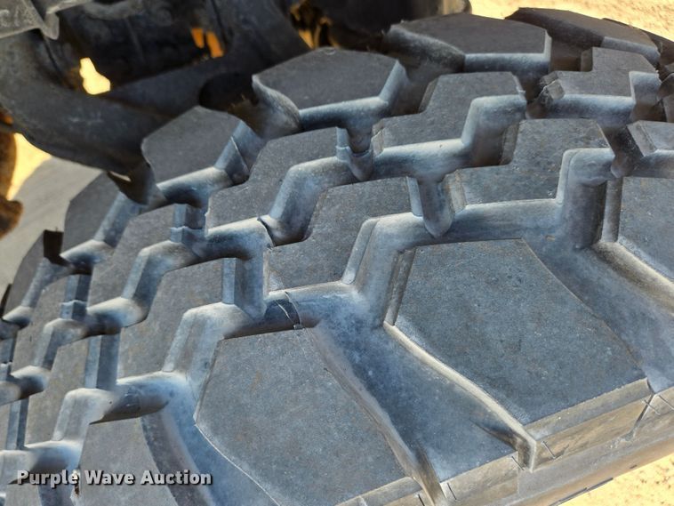 image for item YA0331 1985 AM General M998 HMMWV 