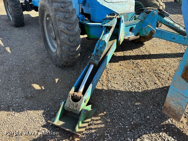 image for item DH8645 2006 Genie GTH-1056 telehandler