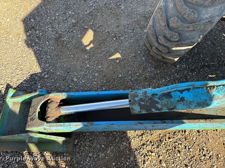 image for item DH8645 2006 Genie GTH-1056 telehandler