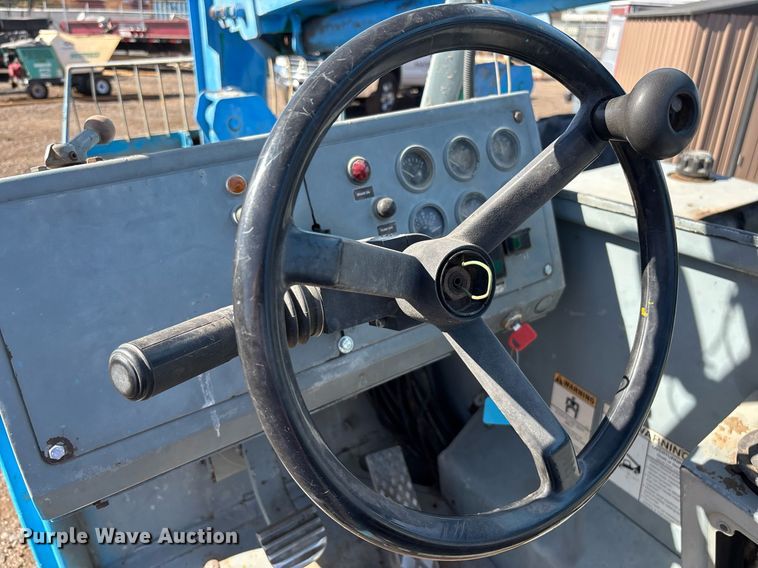 image for item DH8645 2006 Genie GTH-1056 telehandler