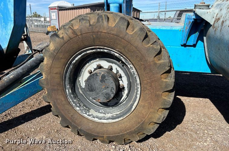 image for item DH8645 2006 Genie GTH-1056 telehandler