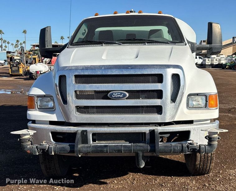 image for item DH8646 2015 Ford F750  water truck