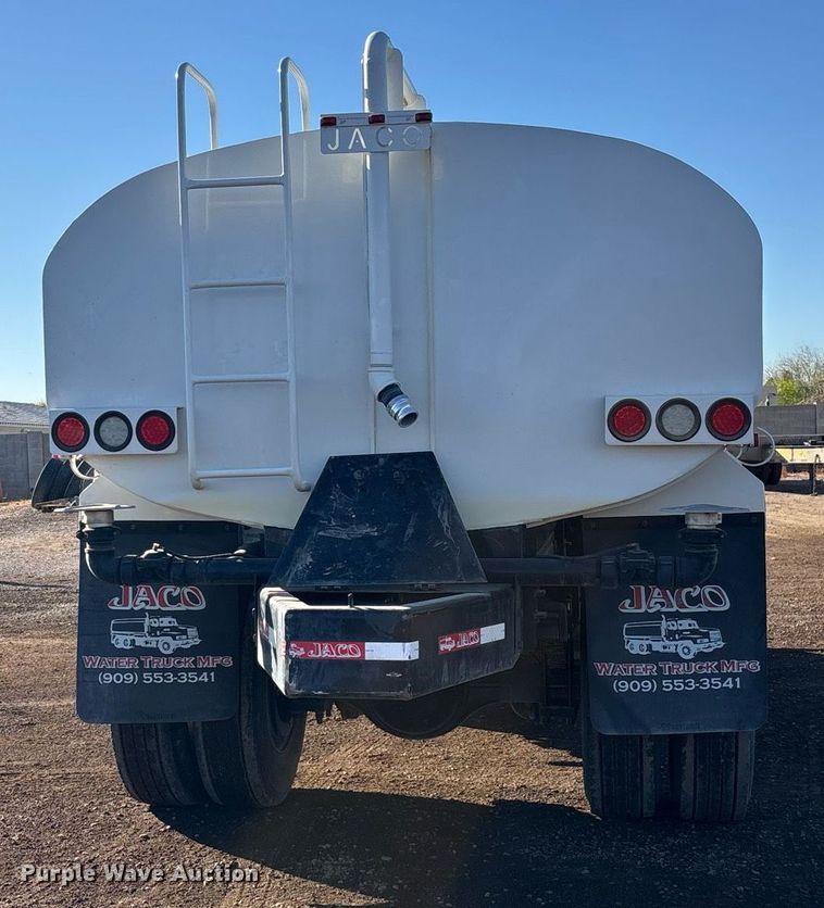 image for item DH8646 2015 Ford F750  water truck