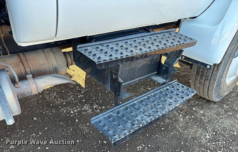 image for item DH8646 2015 Ford F750  water truck