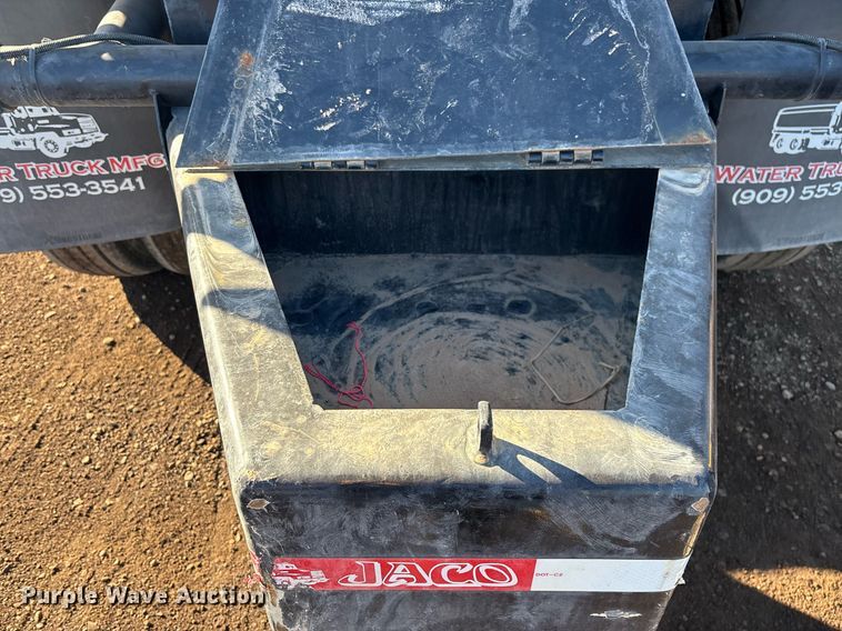 image for item DH8646 2015 Ford F750  water truck