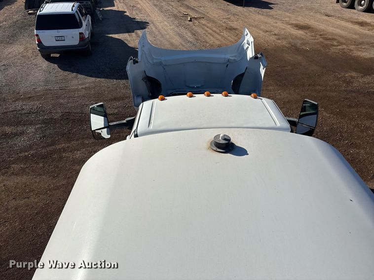 image for item DH8646 2015 Ford F750  water truck