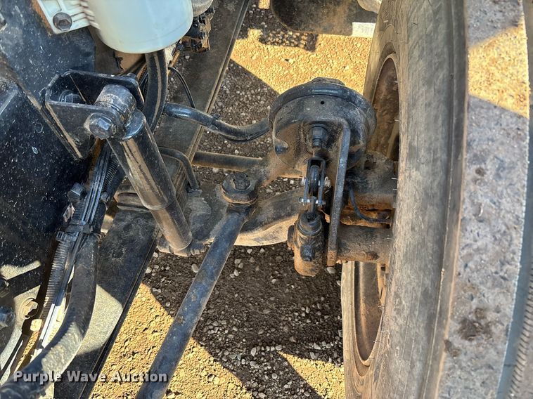 image for item DH8646 2015 Ford F750  water truck