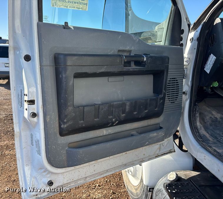 image for item DH8646 2015 Ford F750  water truck