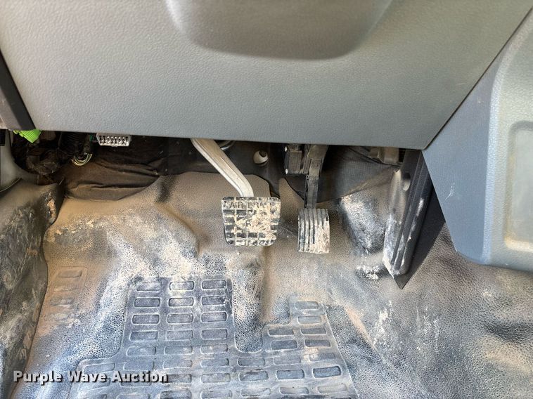 image for item DH8646 2015 Ford F750  water truck