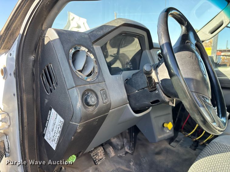 image for item DH8646 2015 Ford F750  water truck