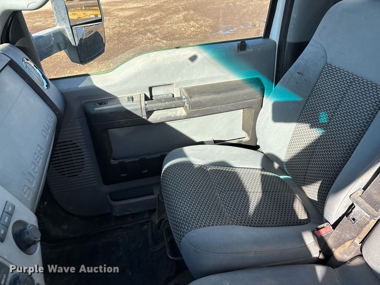 image for item DH8646 2015 Ford F750  water truck