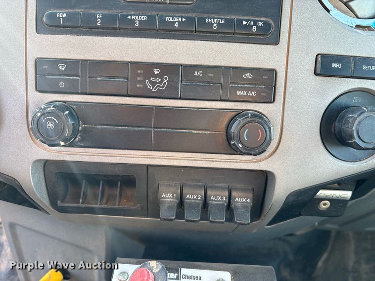 image for item DH8646 2015 Ford F750  water truck