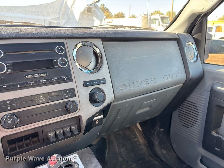 image for item DH8646 2015 Ford F750  water truck