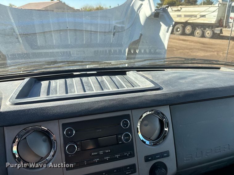 image for item DH8646 2015 Ford F750  water truck