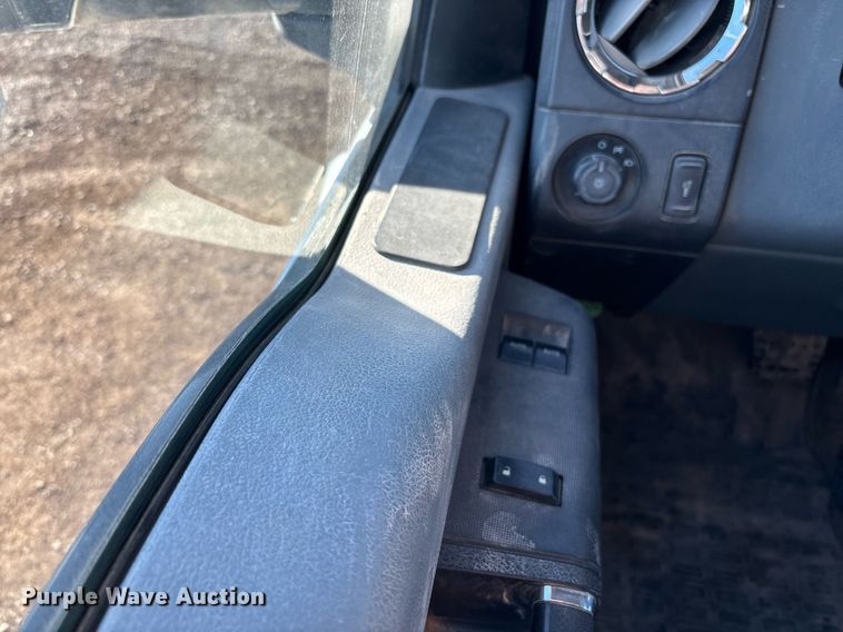 image for item DH8646 2015 Ford F750  water truck