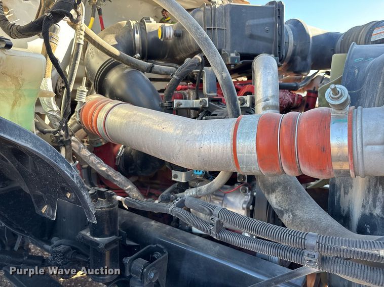 image for item DH8646 2015 Ford F750  water truck