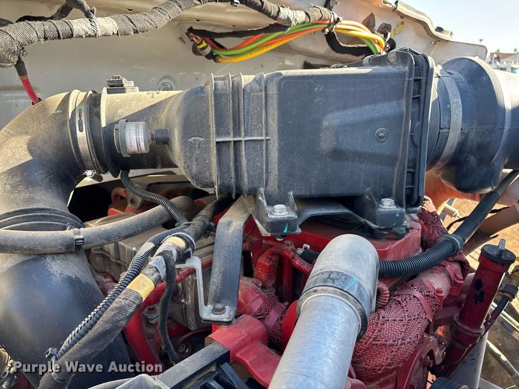 image for item DH8646 2015 Ford F750  water truck