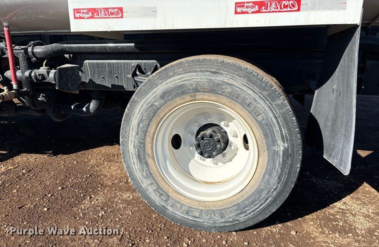 image for item DH8646 2015 Ford F750  water truck