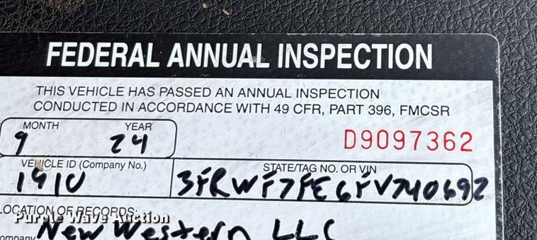 image for item DH8646 2015 Ford F750  water truck