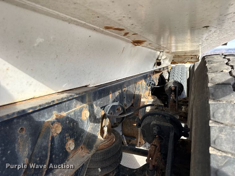 image for item DH9820 2005 Kenworth T800 dump truck