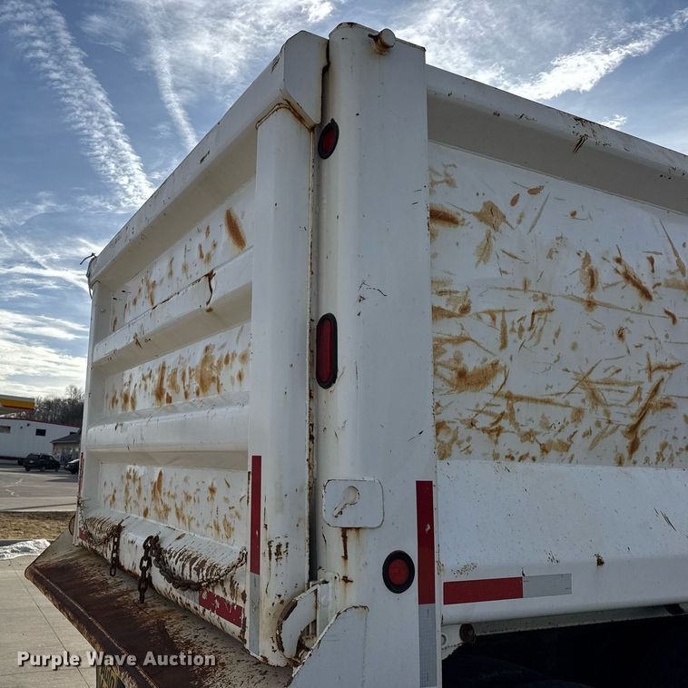 image for item DH9820 2005 Kenworth T800 dump truck