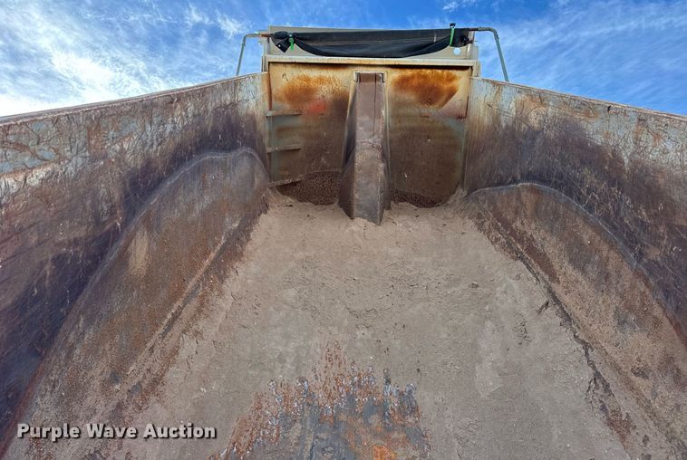 image for item DH9820 2005 Kenworth T800 dump truck