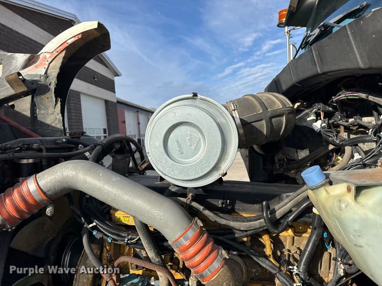 image for item DH9820 2005 Kenworth T800 dump truck