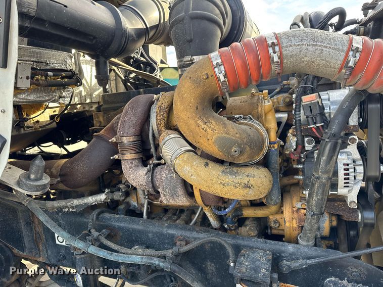 image for item DH9820 2005 Kenworth T800 dump truck