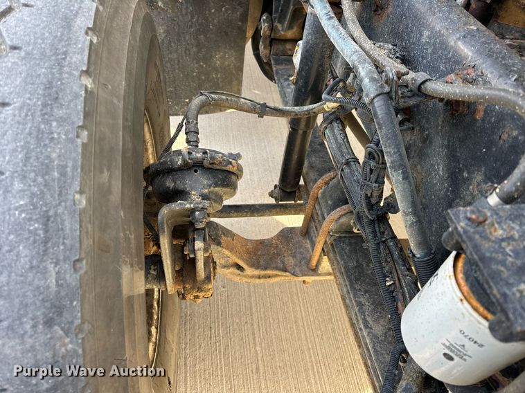 image for item DH9820 2005 Kenworth T800 dump truck