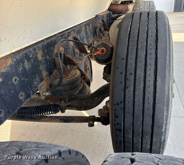 image for item DH9820 2005 Kenworth T800 dump truck