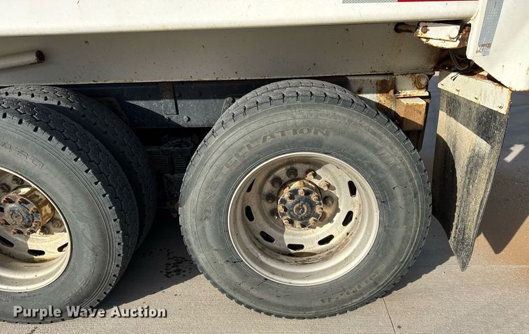 image for item DH9820 2005 Kenworth T800 dump truck