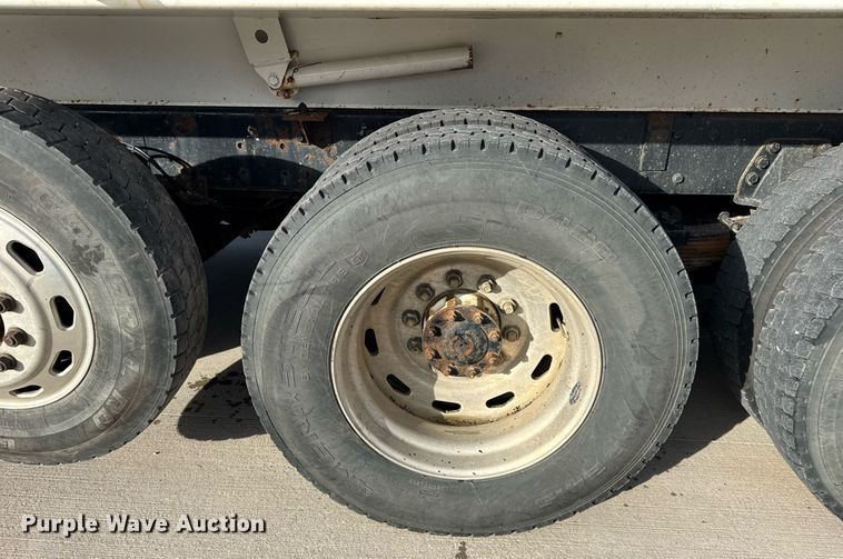 image for item DH9820 2005 Kenworth T800 dump truck