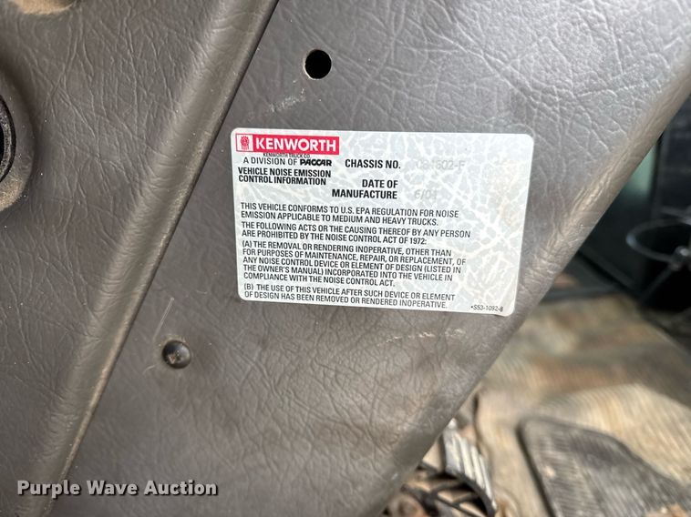 image for item DH9820 2005 Kenworth T800 dump truck