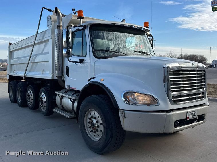 image for item DH9821 2005 Freightliner M2 dump truck