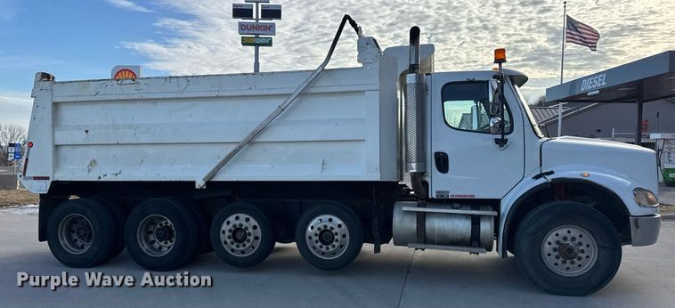 image for item DH9821 2005 Freightliner M2 dump truck