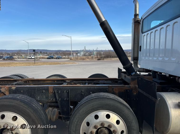 image for item DH9821 2005 Freightliner M2 dump truck