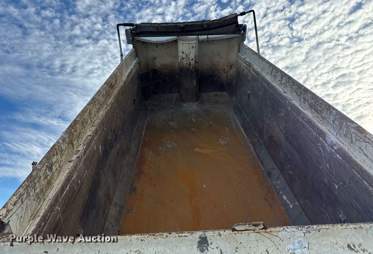 image for item DH9821 2005 Freightliner M2 dump truck