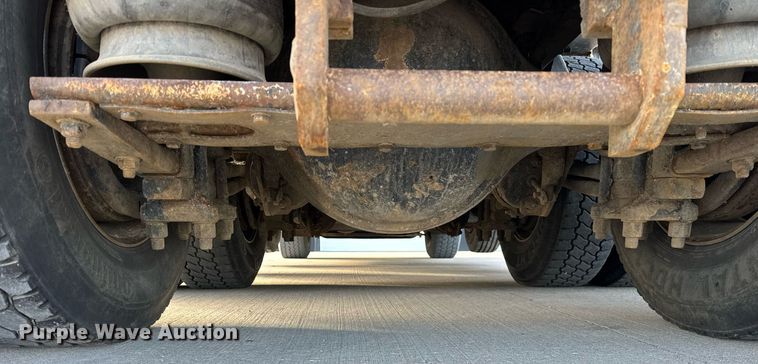 image for item DH9821 2005 Freightliner M2 dump truck