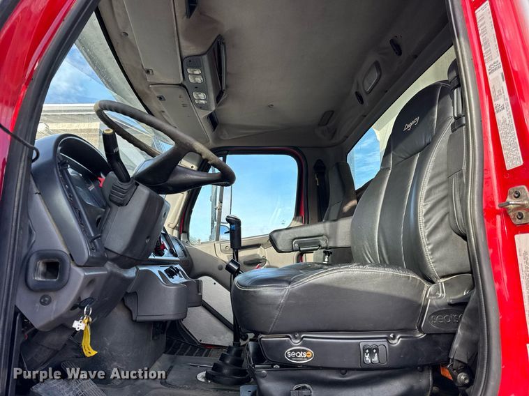 image for item DH9821 2005 Freightliner M2 dump truck